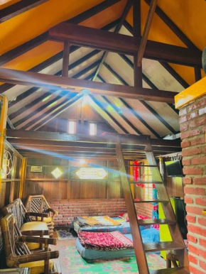 Swindo Homestay 77